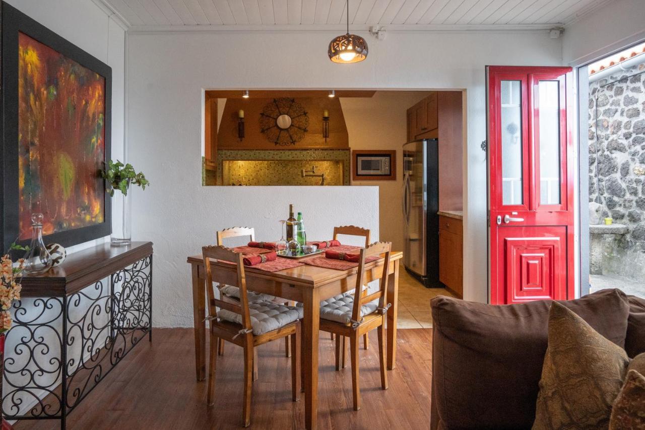 Quinta Pereirinha Farm - A Private 3 Bedroom Vacation Home, Close To Hiking W Ocean Views - Pico Island, Azores São Roque do Pico エクステリア 写真